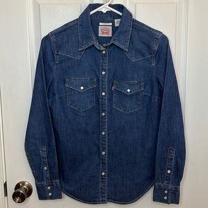Levi's Women's XS Classic Fit Pearl Snap Denim Western Ranch Shirt